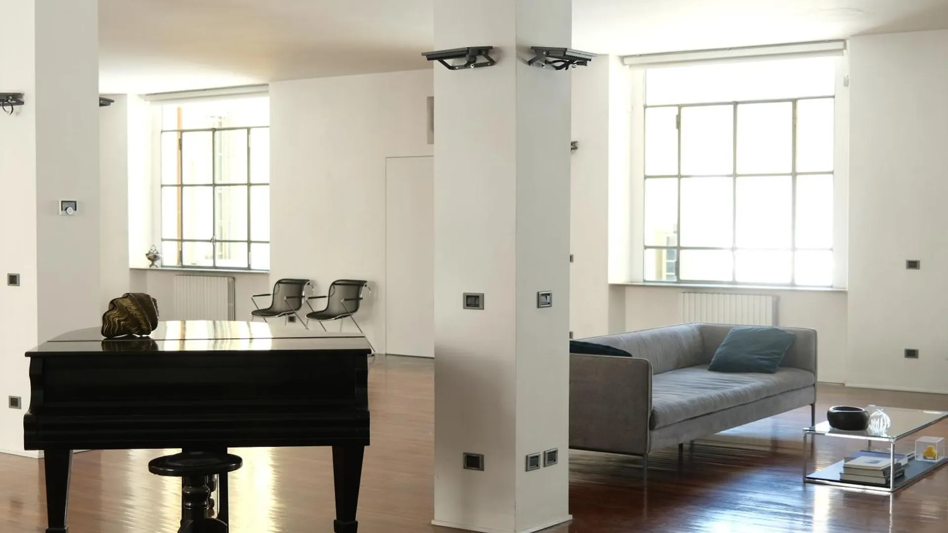 Loft Tortona Design District 450 Square Meters Daire Milano