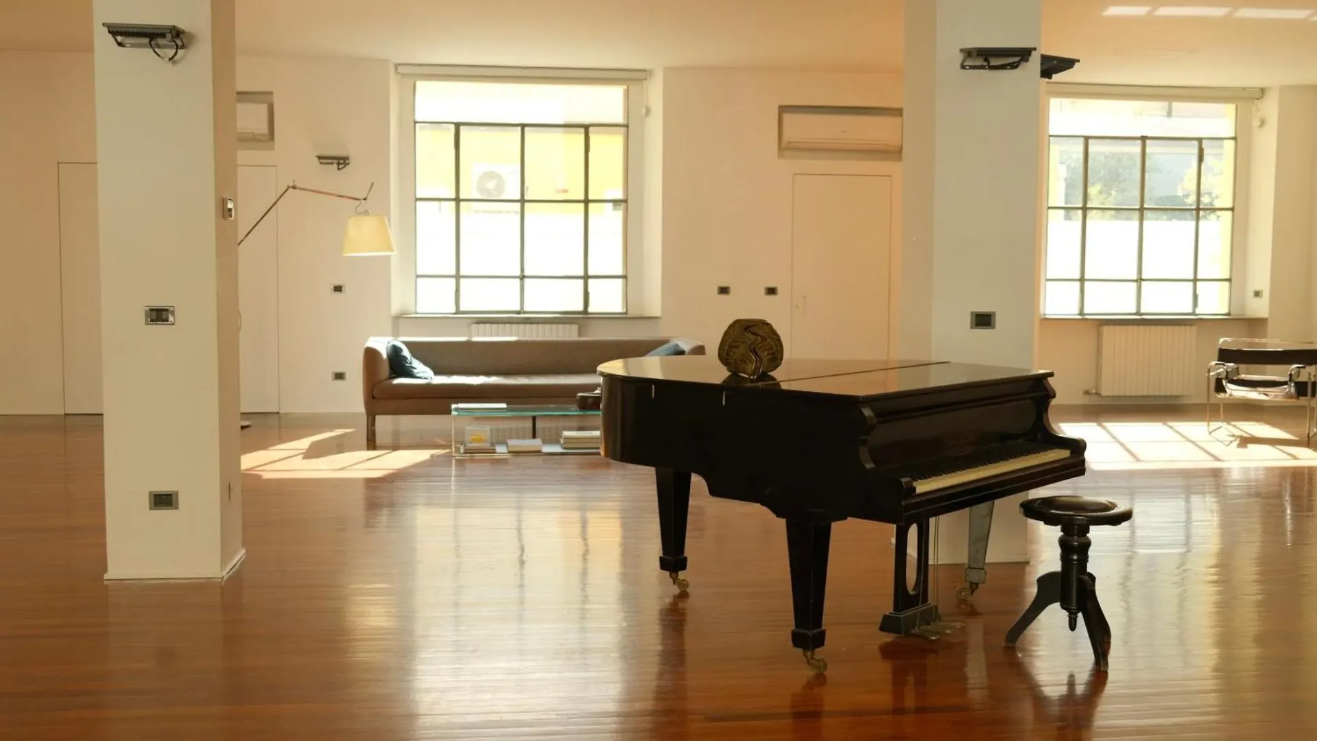 Loft Tortona Design District 450 Square Meters Daire Milano